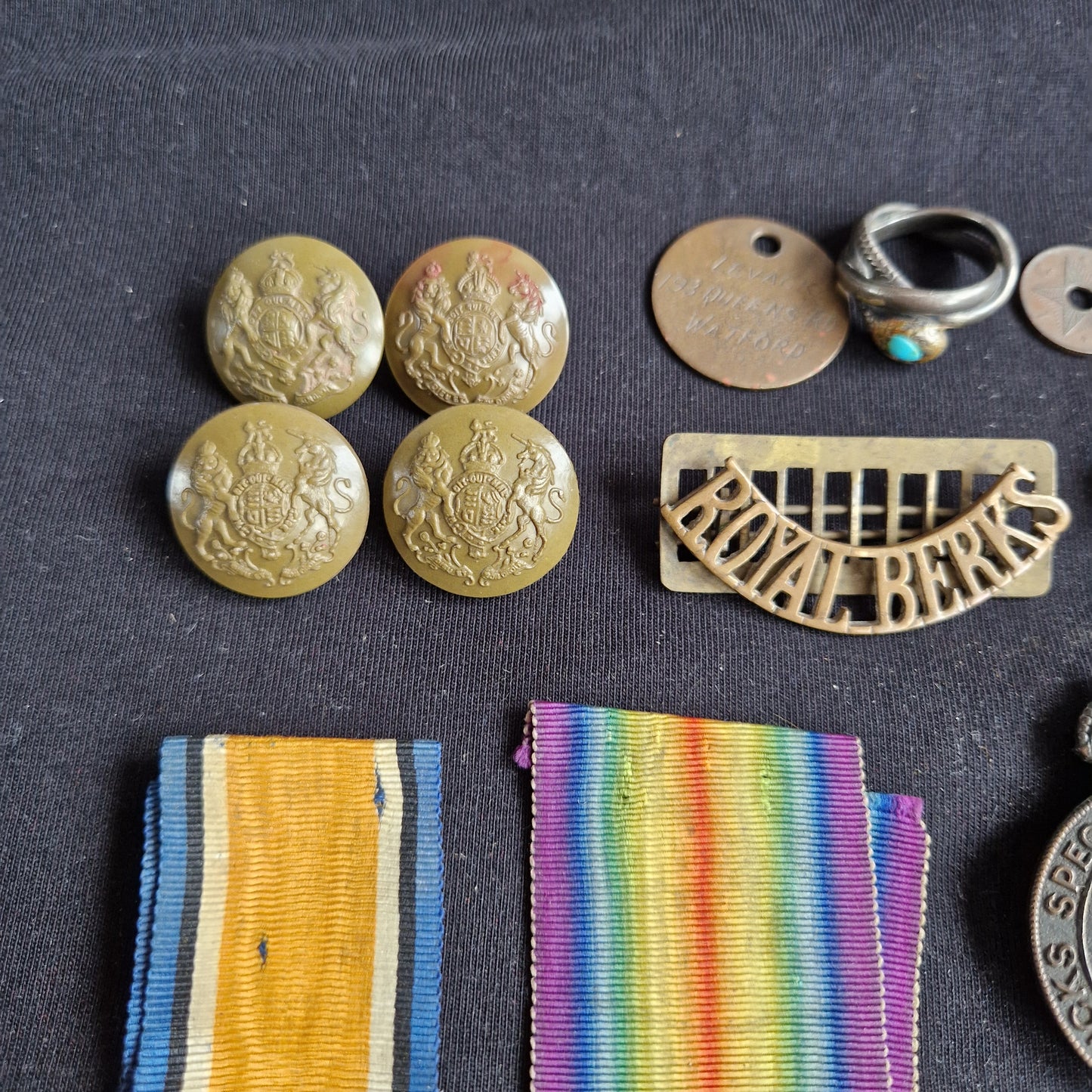 Royal Berkshire Regiment - WW1 Medals & Badges - Newark Cricket Silver Medals - Bucks Special Constable 1914