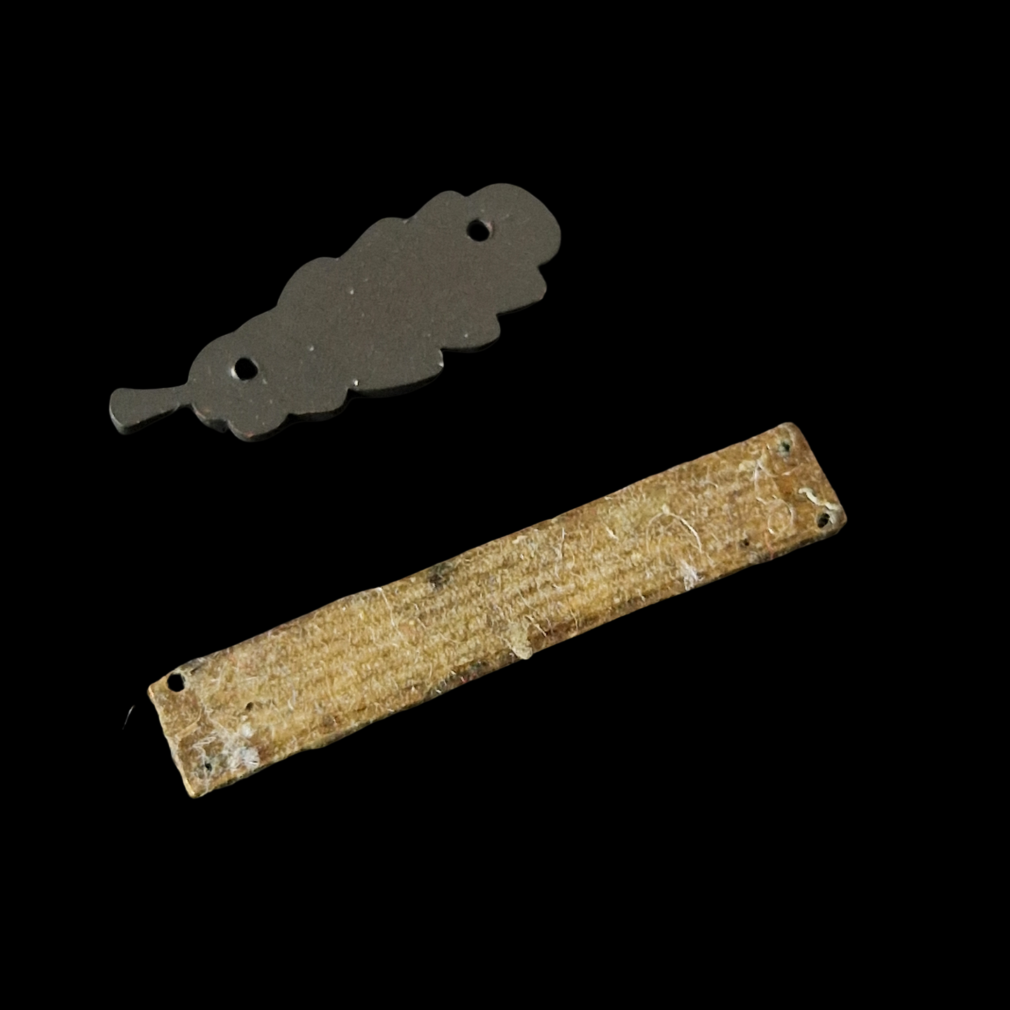 WW2 Copy 8th Army Clasp & Copy Mention in Despatches Oak Leaf – Replacement Items