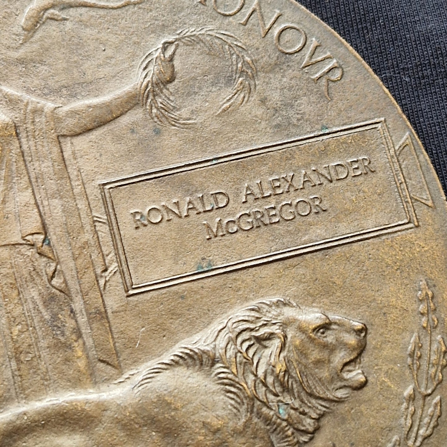 6th Bn. Seaforth Highlanders Officer - Killed in Action April 1918 - WW1 Memorial Plaque - From Elgin, Moray