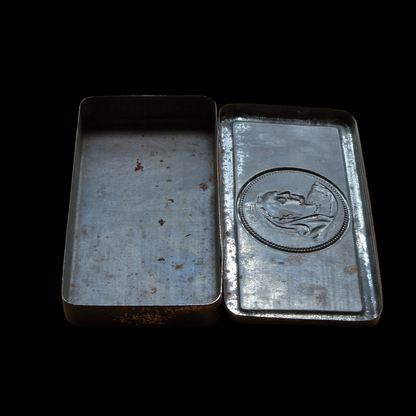 Boer War Queen Victoria 1900 Christmas Chocolate Tin – Original Gift to Troops in South Africa