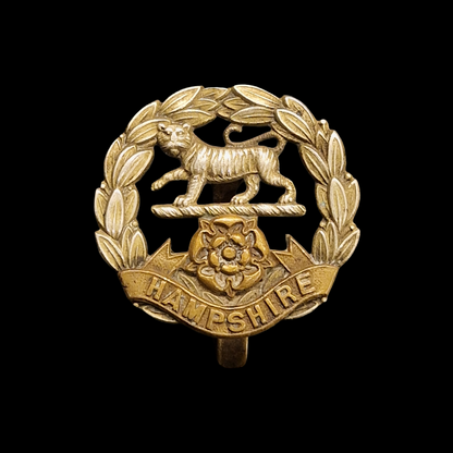 WW1 British Hampshire Regiment Cap Badge