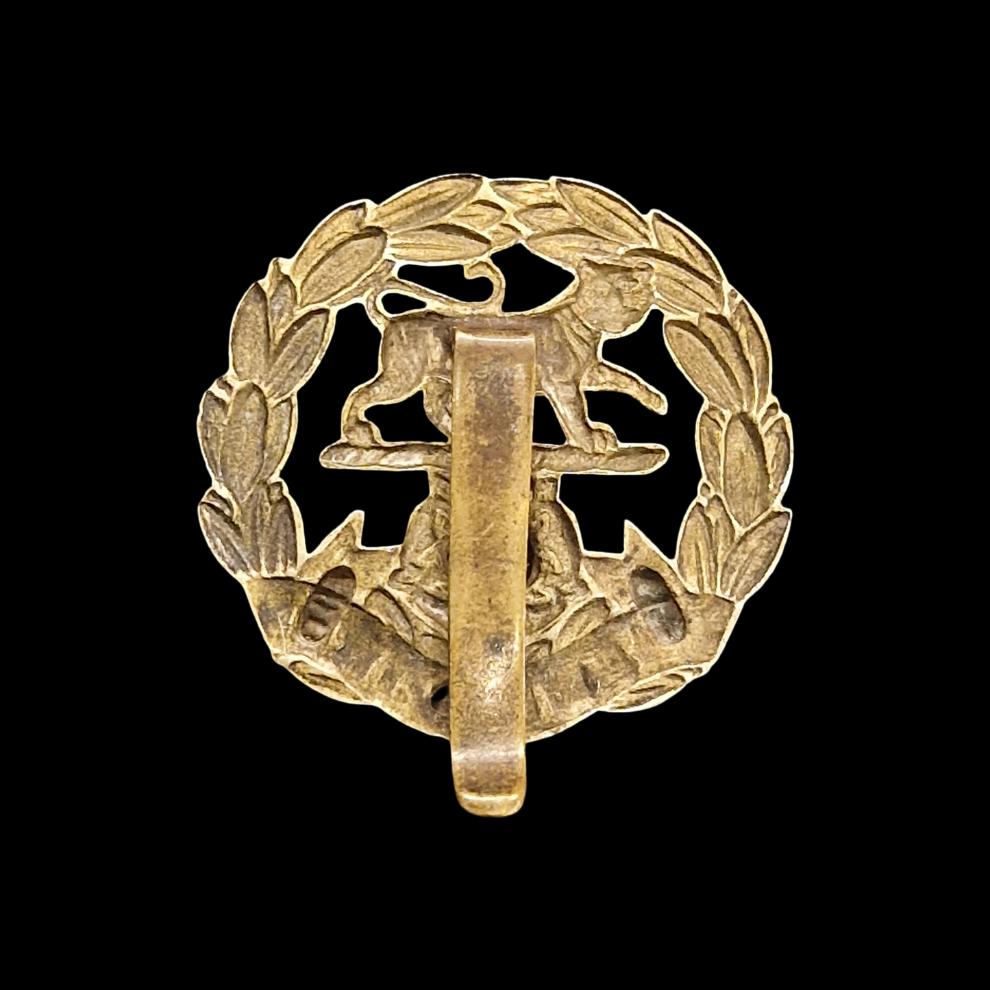 WW1 British Hampshire Regiment Cap Badge